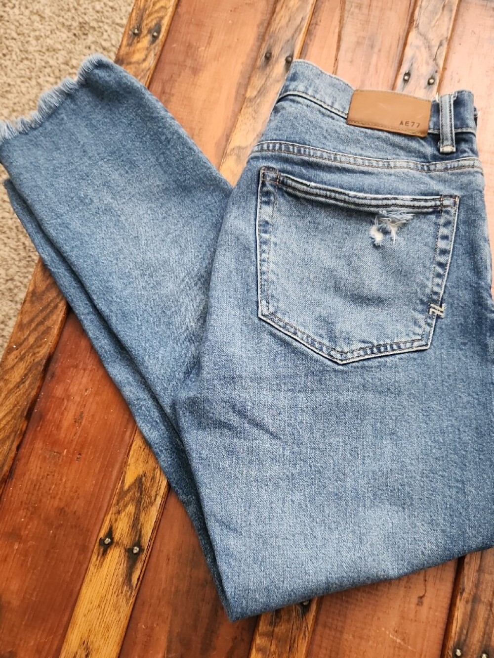 American Eagle AE77 Straight Cropped Jeans Size 2R - Picture 3 of 7